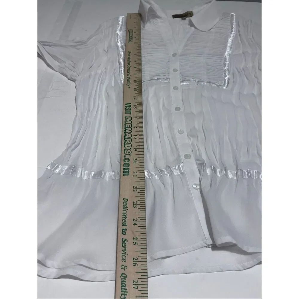 Notations Woman Size 1X Crinkle Button Down V-Neck White Blouse Bell Sleeves - Picture 9 of 10
